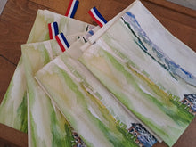 Charger l'image dans la galerie, Grand Torchon de Cuisine Illustré – Plateau de l’Aubrac