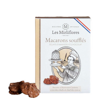 Charger l&#39;image dans la galerie, Macarons soufflés au chocolat et éclats d&#39;amandes 140g
